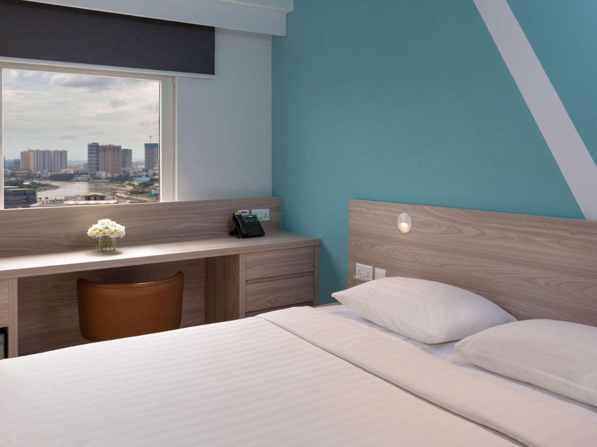 Ibis Budget Phnom Penh Riverside Екстер'єр фото
