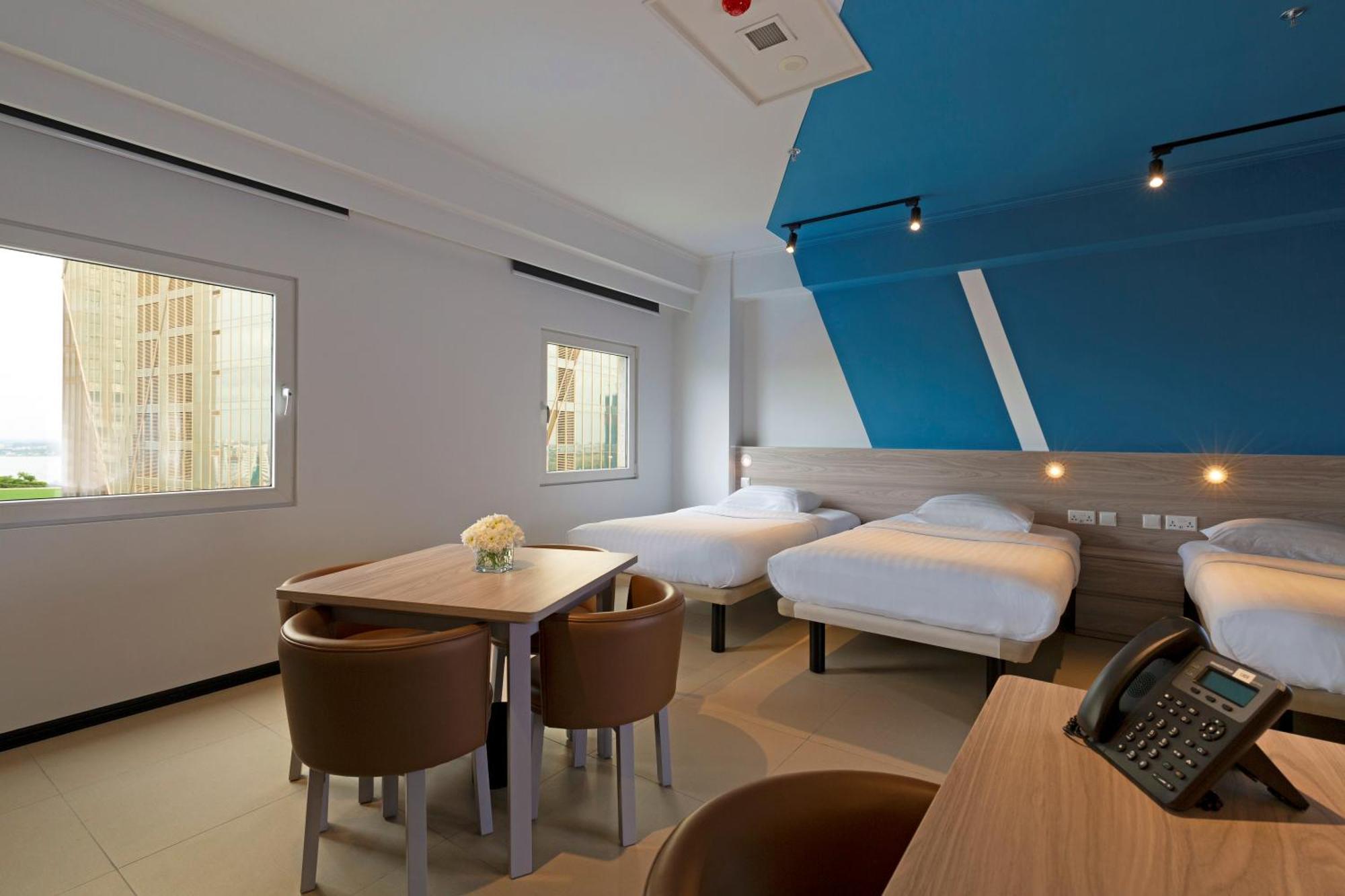 Ibis Budget Phnom Penh Riverside Екстер'єр фото